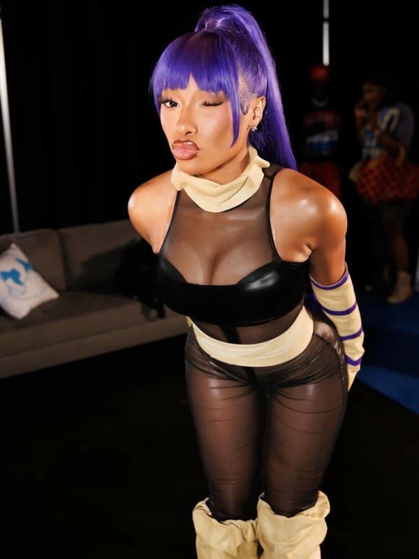 yoruichi cosplay 4