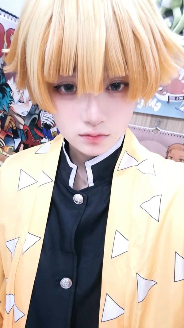 zenitsu cosplay 1