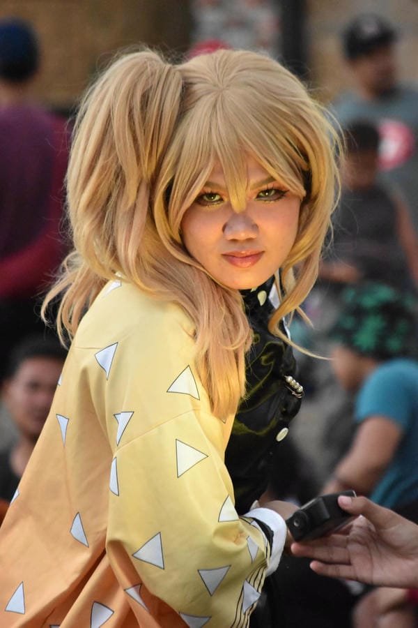 zenitsu cosplay 20