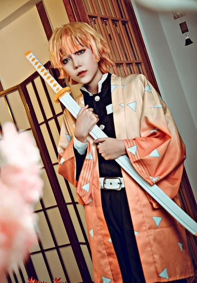 zenitsu cosplay 22