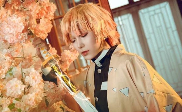 zenitsu cosplay 24
