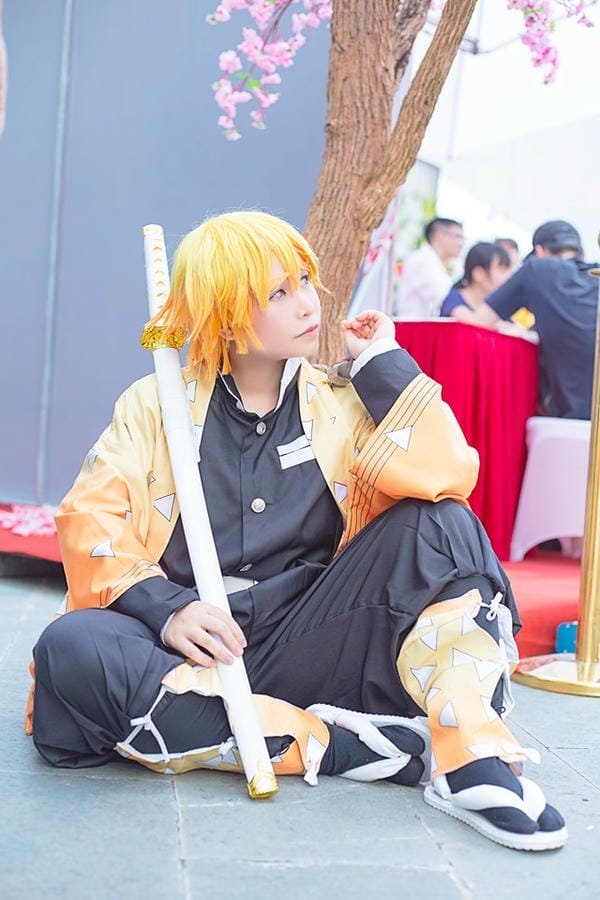 zenitsu cosplay 26