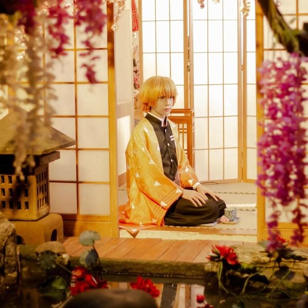 zenitsu cosplay ngầu