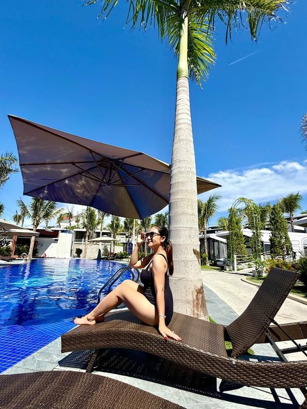 cát tường bikini (16)