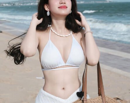 Bỏng Mắt Với 111+ Gái Mặc Bikini Trắng Sexy