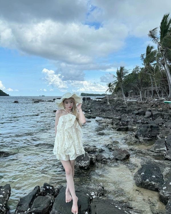 hoàng lan anh mặc bikini (3)