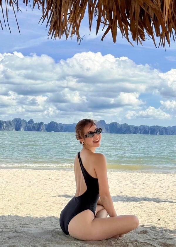 huyền lizzie bikini (27)