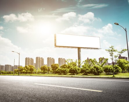Ảnh Quảng Cáo – Nghệ Thuật Thu Hút Và Chuyển Đổi Khách Hàng