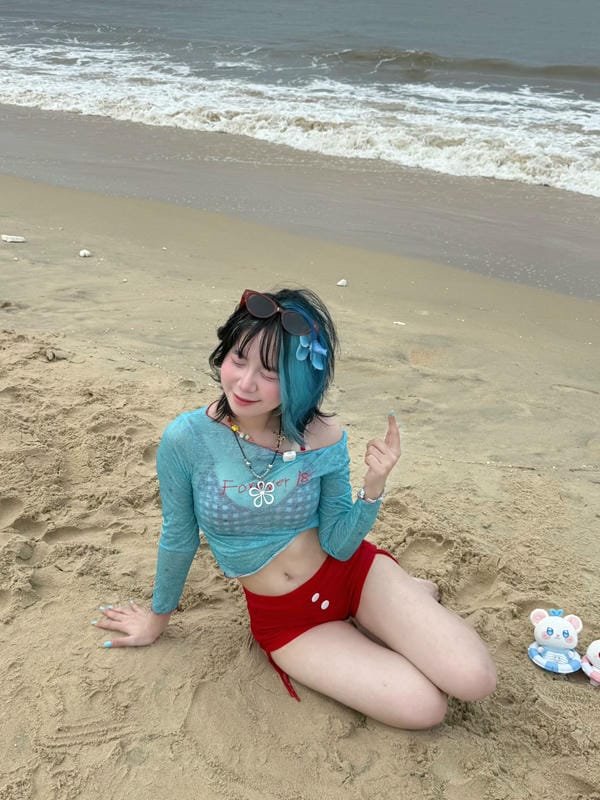 mèo simmy mặc bikini (19)