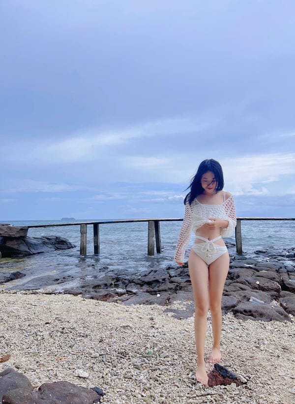 thảo lee mặc bikini (18)