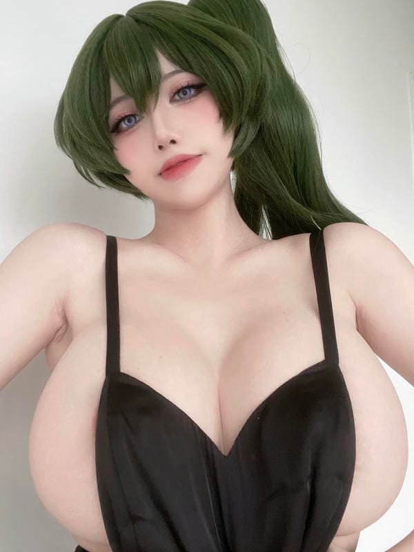 ain nguyen nude (25)