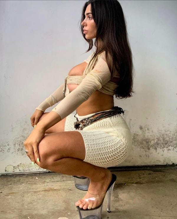 bianca censori nude (4)