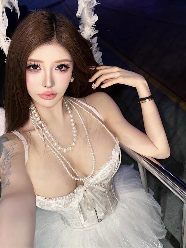 lleleven11 nude (14)