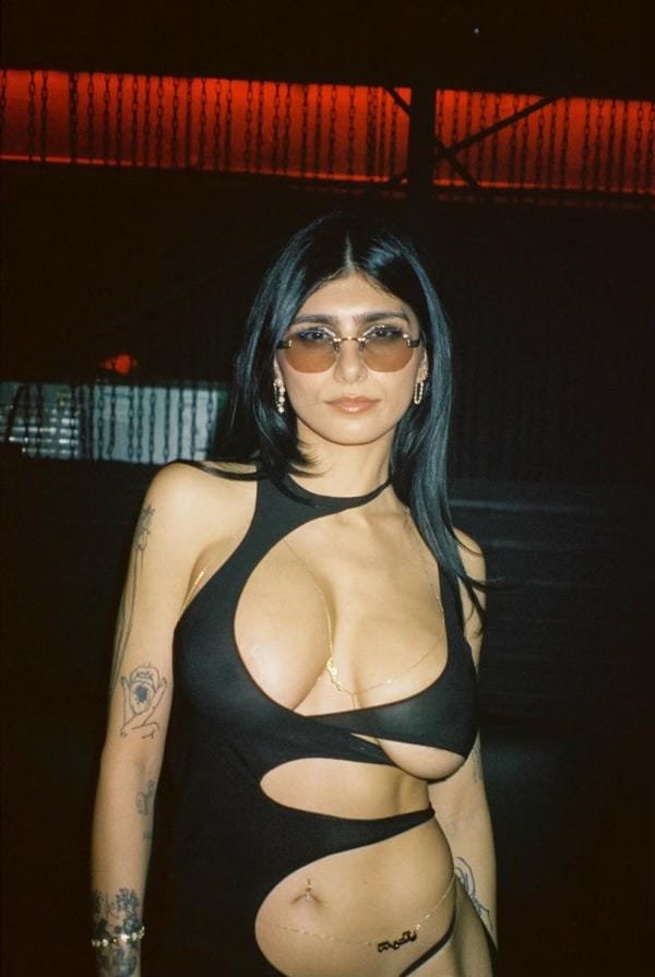 mia khalifa nude (16)