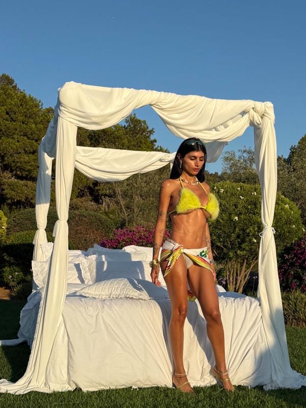 mia khalifa nude (9)