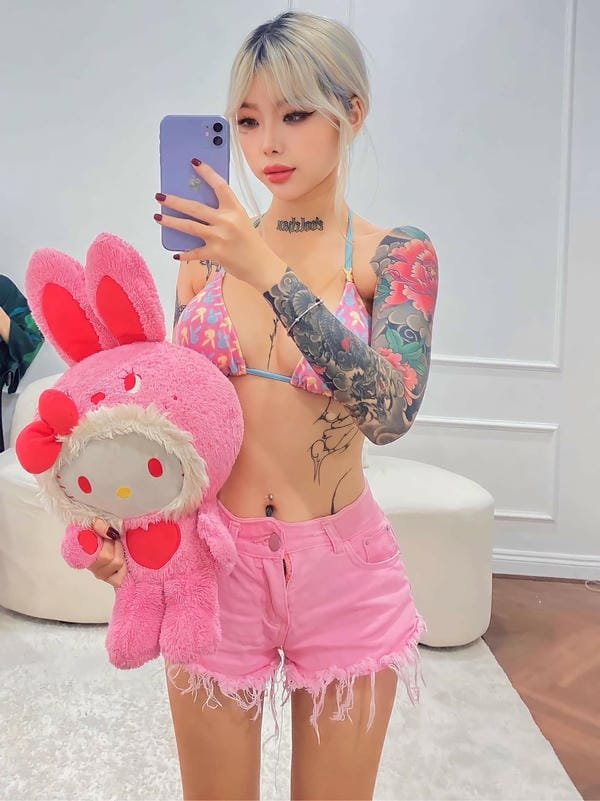 quách quỳnh nude (9)