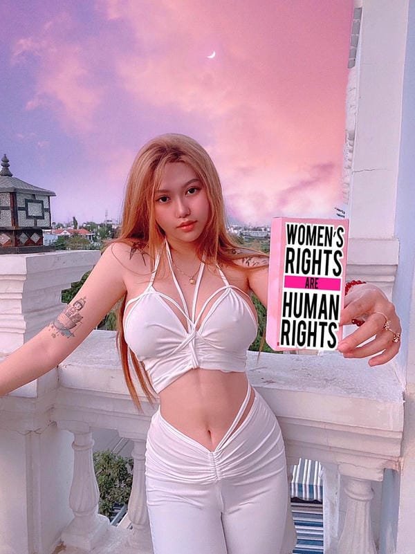 suzie nguyễn nude (11)